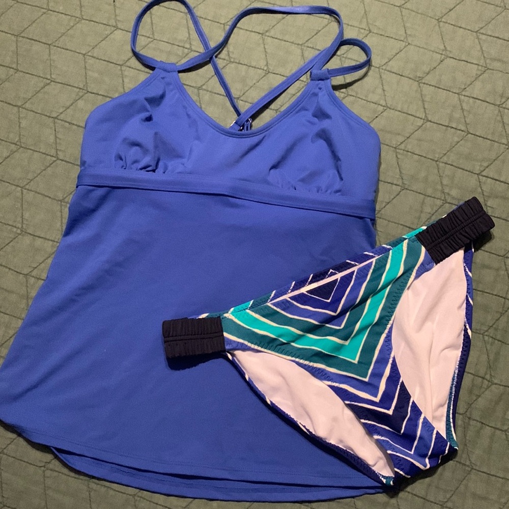 Athleta swim top and bottom